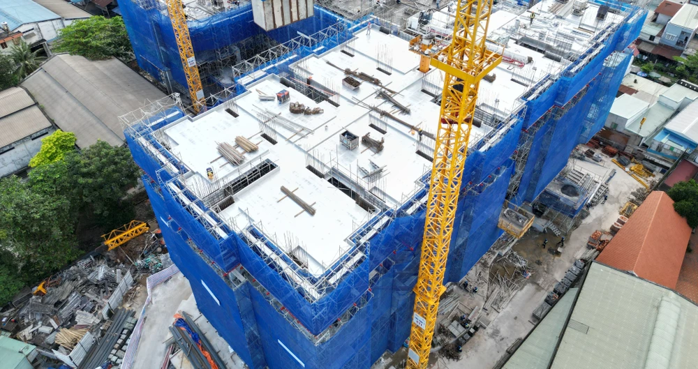 Doanh nghiệp địa ốc chật vật 'xoay' dòng tiền ảnh 1