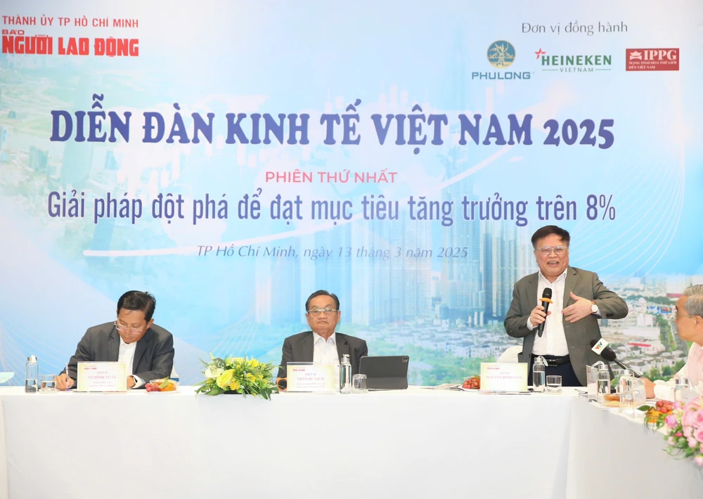 Tăng trưởng kinh tế