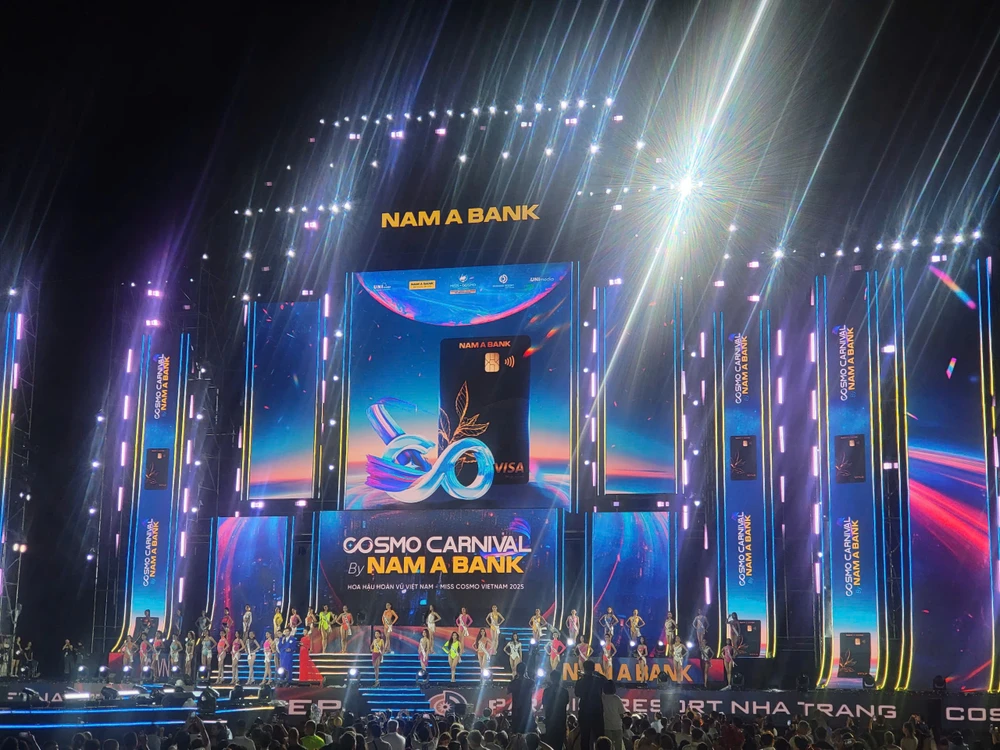 Nam A Bank 'say Hi' Nha Trang cùng Lễ Hội Văn Hóa – Du lịch biển Nha Trang 2025.jpeg