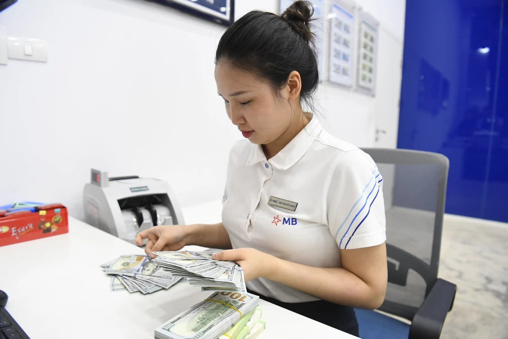 Giá đôla Mỹ trên toàn thị trường tiếp tục tăng