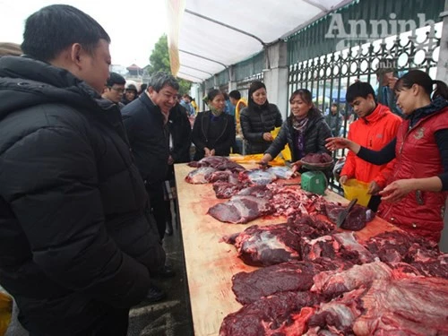 Mẹo phân biệt thịt lợn sề, trâu nái biến thành thịt bò ảnh 1 Mẹo phân biệt thịt lợn sề, trâu nái biến thành thịt bò ảnh 1