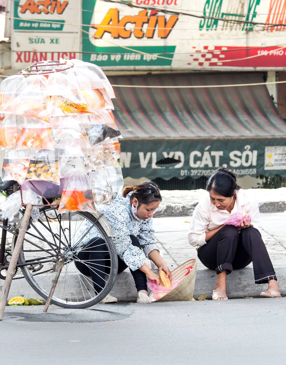 Người lao động xa nhà kể chuyện qua ảnh ảnh 2