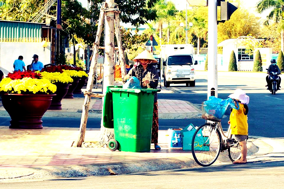 Người lao động xa nhà kể chuyện qua ảnh ảnh 3