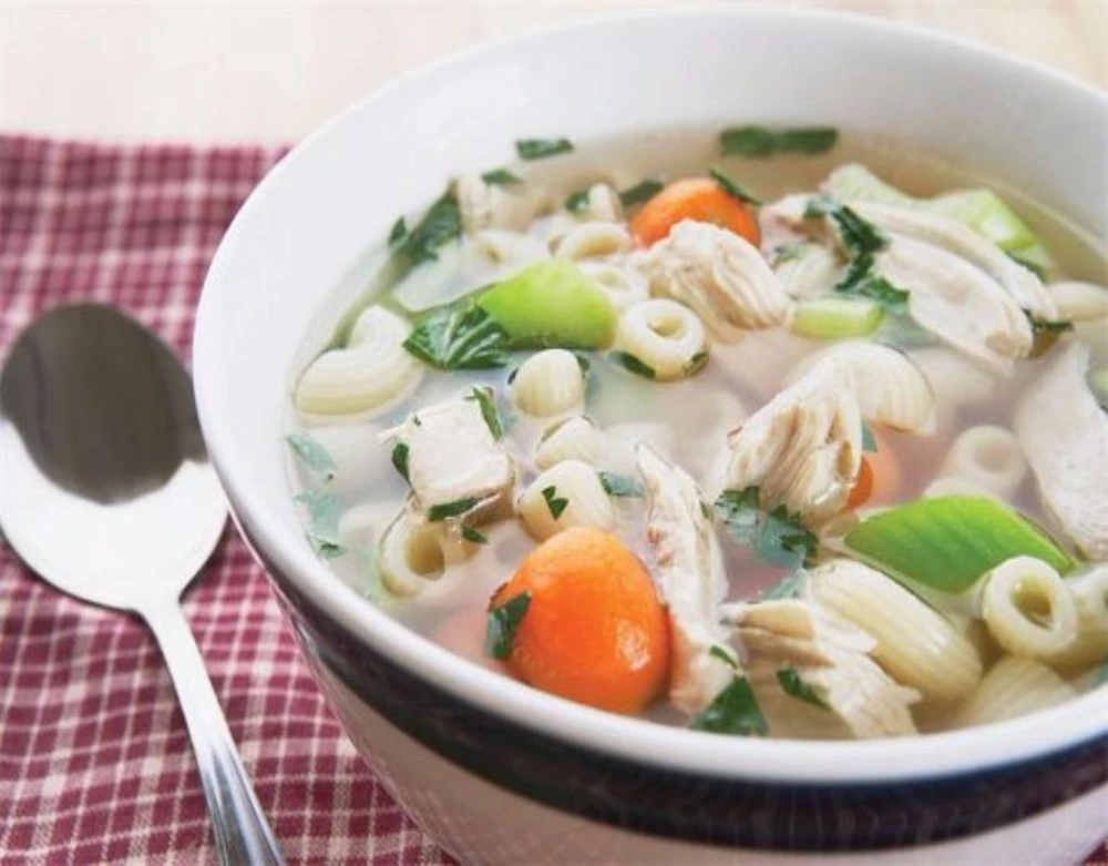 đựng thức ăn bằng bát