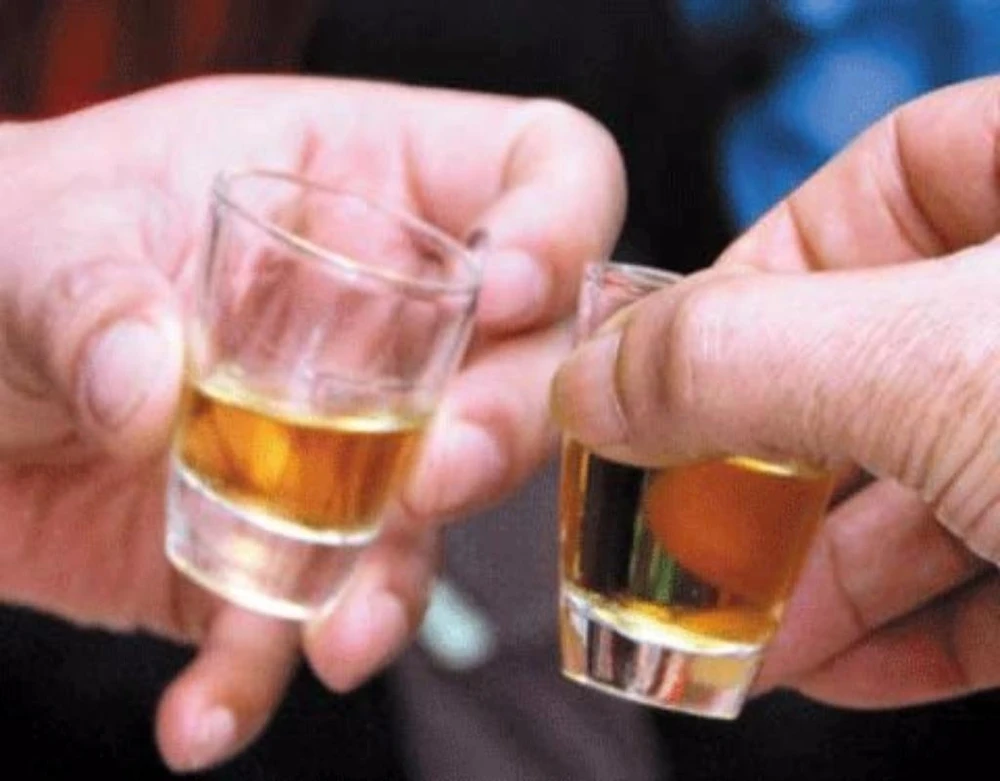 rượu thuốc ngộ độc