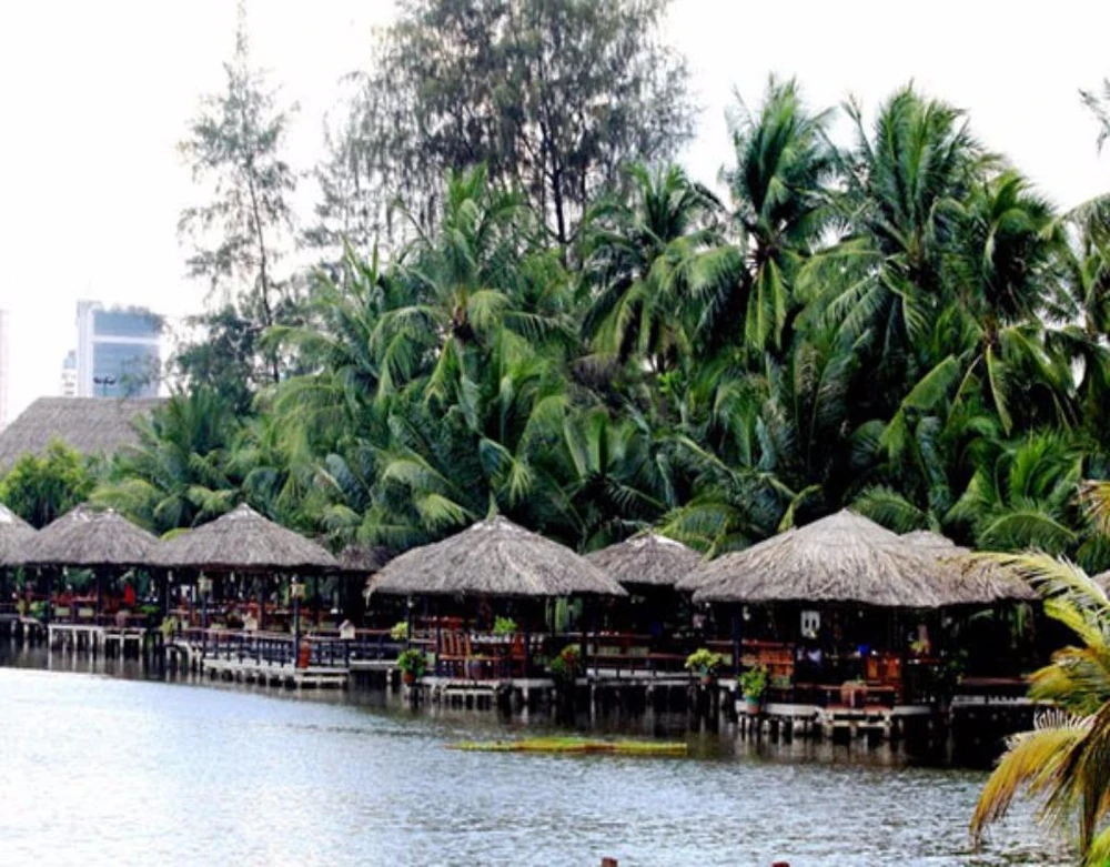 khong gian xanh thoáng đãng ở bình quới