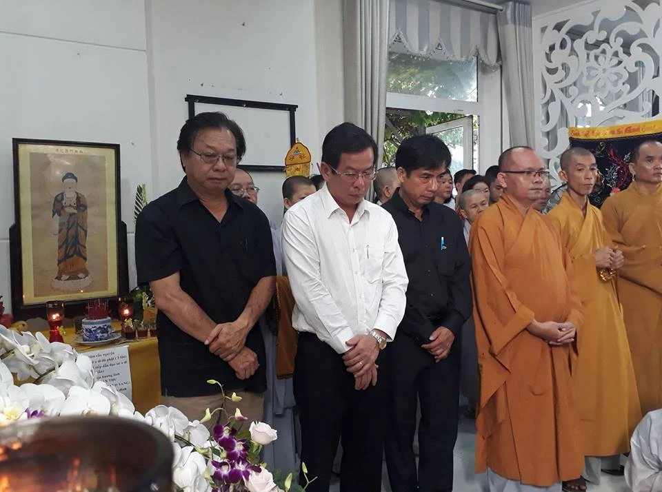 Trời đổ mưa khi đưa NSƯT Thanh Sang về nơi an nghỉ ảnh 1