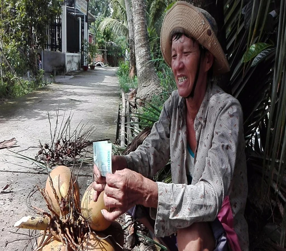 nhận tiền công 40.000 đồng