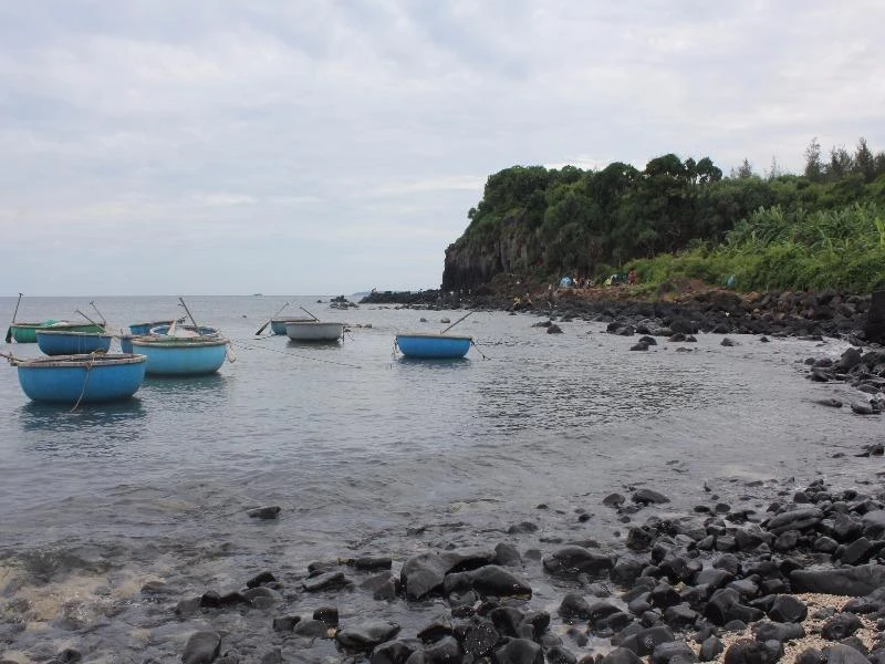 Phía Nam của gành Yến- điểm đến của các bạn trẻ 