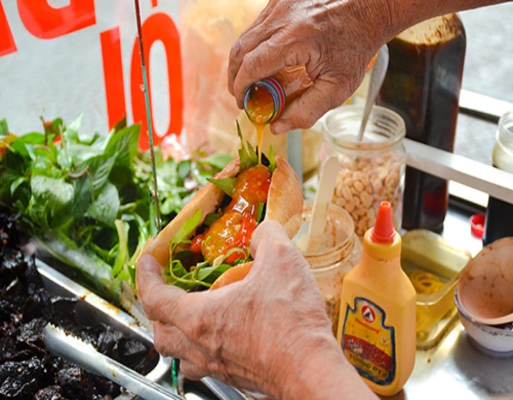 Bánh mì khô bò Phương Liên