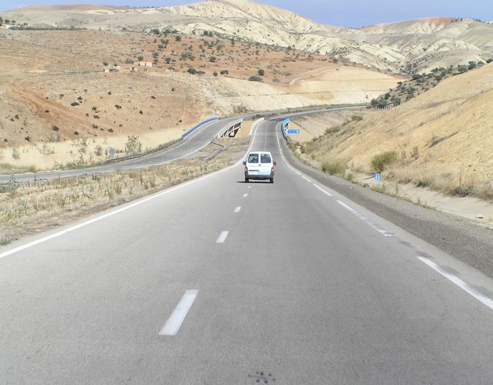 Đường cao tốc A2 dẫn đến Fès.