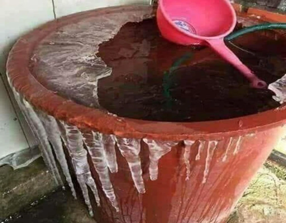 nước đóng băng