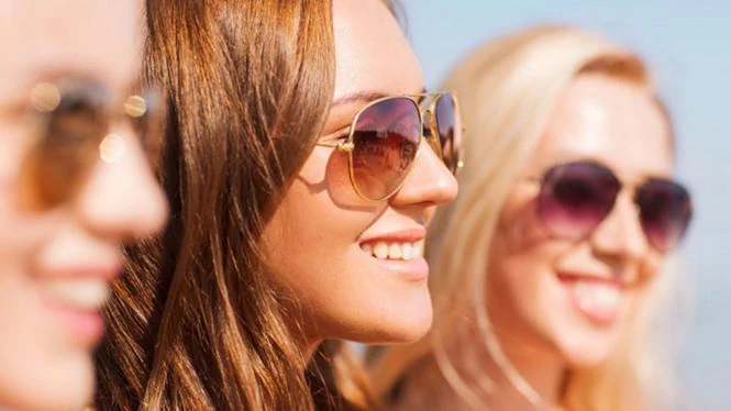 Kính râm, dùng sao cho lợi? ảnh 2 Kính râm, dùng sao cho lợi? ảnh 2