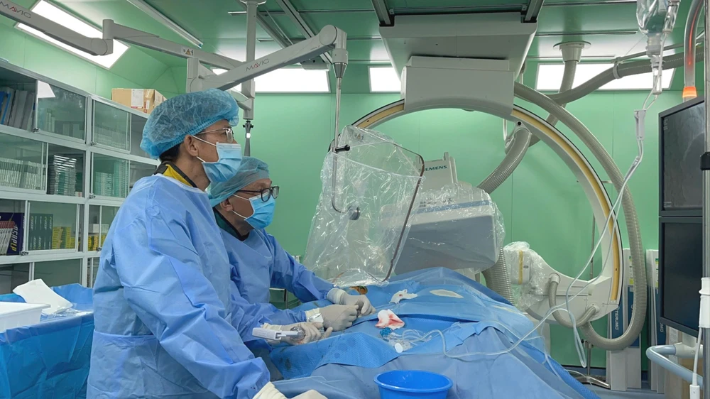 Cứu bệnh nhân nhồi máu cơ tim tại bệnh viện đa khoa trung ương cần thơ