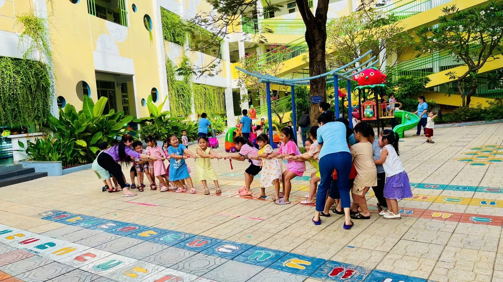 truong mam non mat troi nho pouyuen.jpg