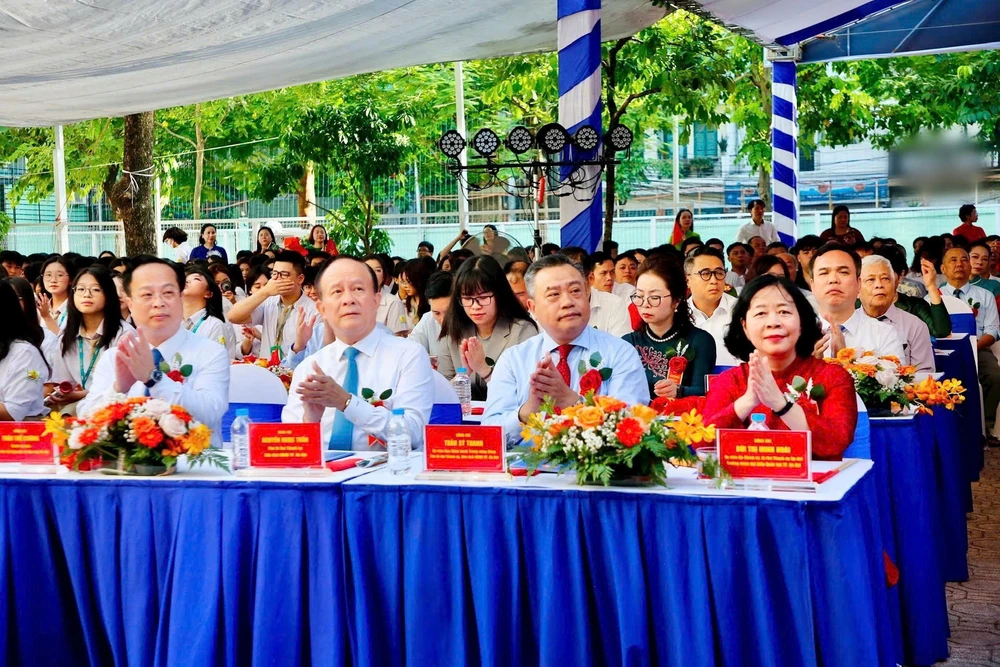 khai giang ha noi.jpg