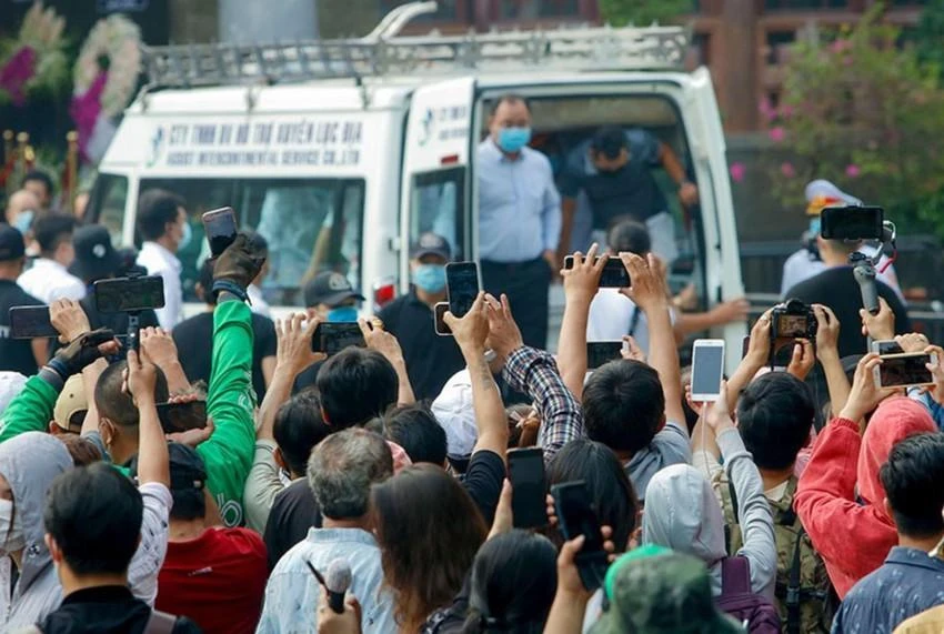 Các youtuber tập trung tại một sự kiện ở TP.HCM. Ảnh: NGUYỆT NHI