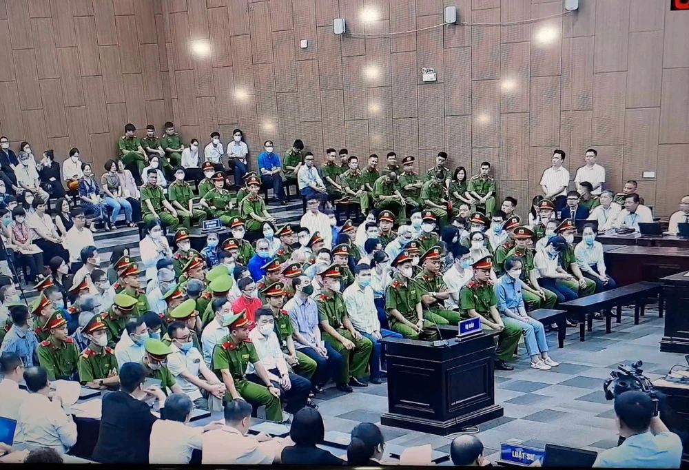 Các bị cáo tại phiên tòa