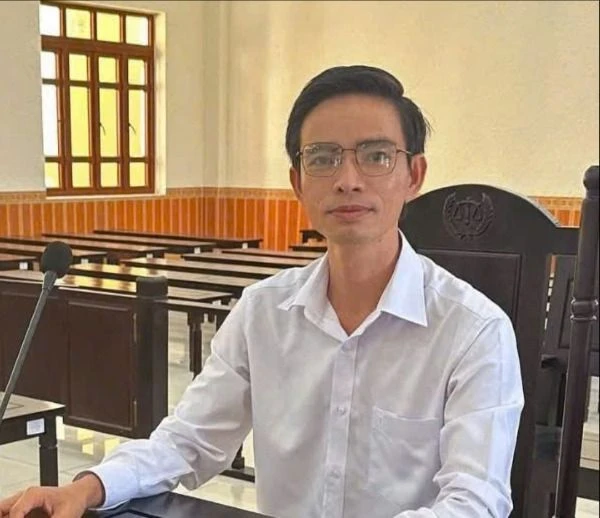 hiệu trưởng ở Cà Mau - 2.jpg