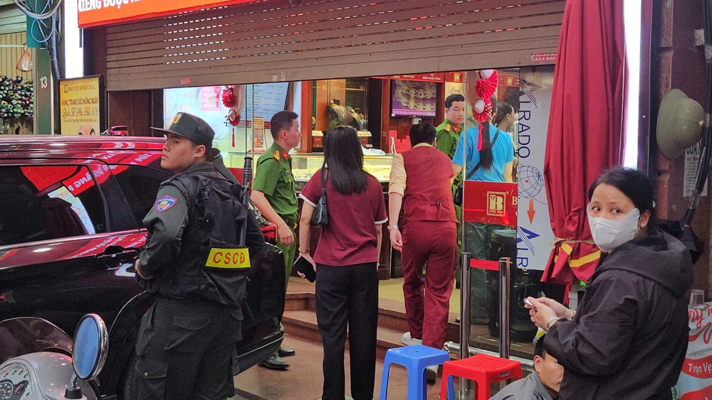 bao tin minh chau 1.jpg