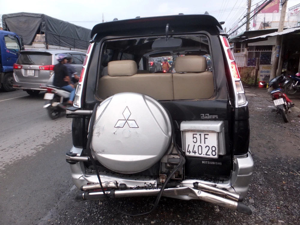 4 ô tô tông liên hoàn ở Tiền Giang ảnh 2