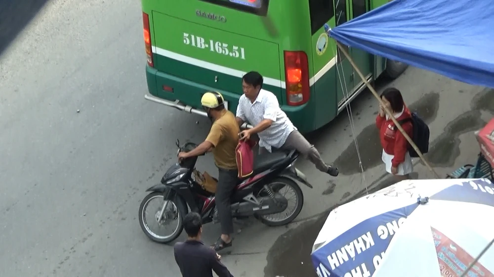 Thêm hai thành viên băng móc túi Suối Tiên sa lưới ảnh 2