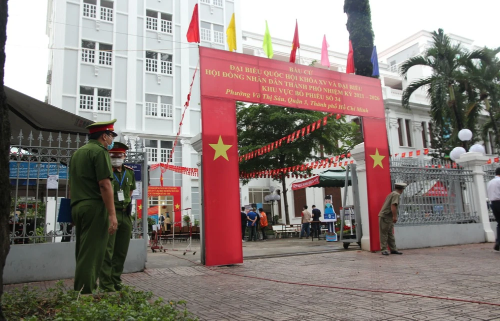 Hơn 69 triệu cử tri cả nước đi bầu cử ảnh 84