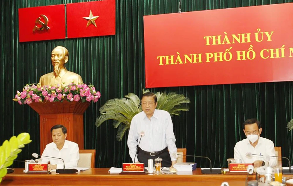 Ông Phan Đình Trạc, Ủy viên Bộ Chính trị, Bí thư Trung ương Đảng, Trưởng Ban Nội chính Trung ương, Phó Trưởng ban Thường trực Ban Chỉ đạo Trung ương về phòng, chống tham nhũng, tiêu cực phát biểu tại buổi làm việc