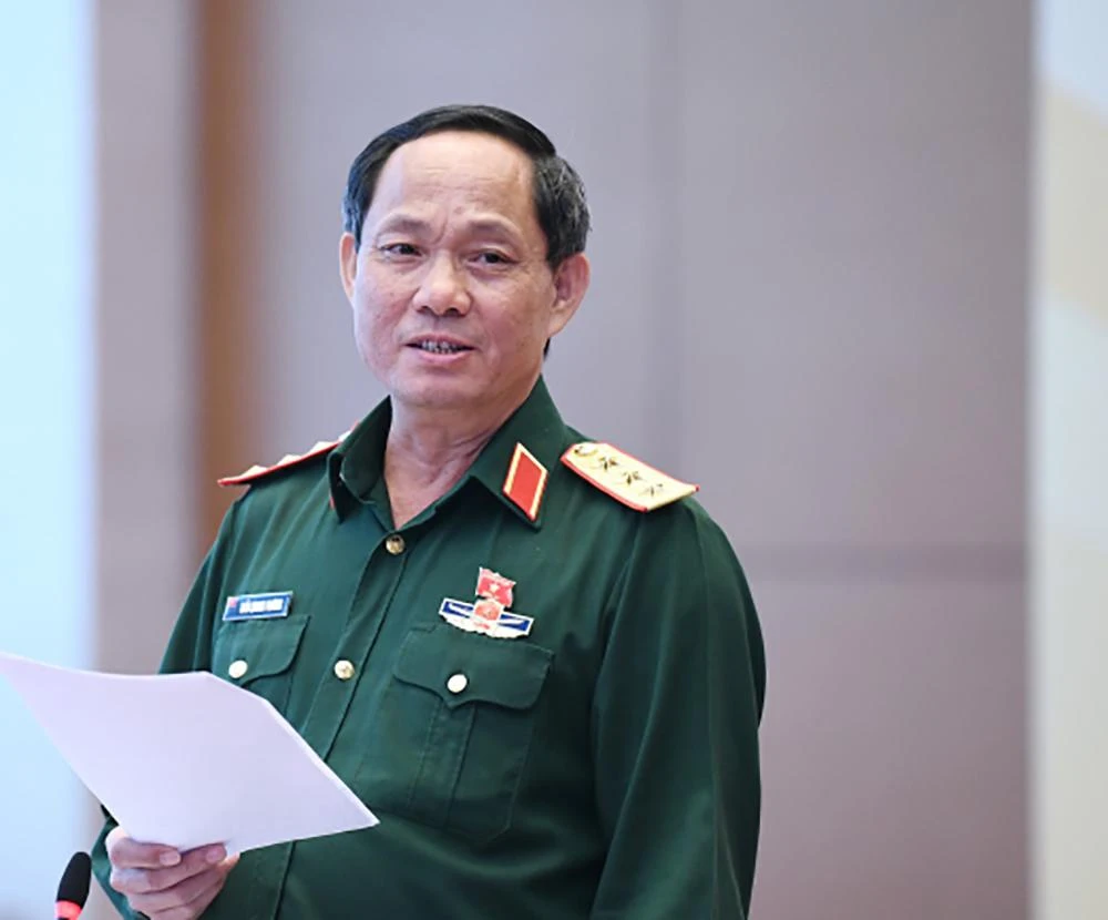 Phó Chủ tịch Quốc hội Trần Quang Phương