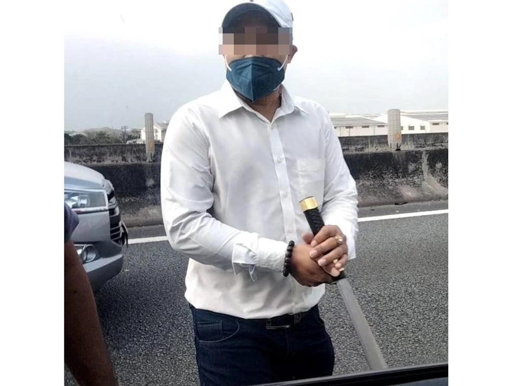 Tài xế H bị phạt 11 triệu đồng và tước quyền sử dụng giấy phép lái xe 3 tháng. Ảnh: Đức Thịnh