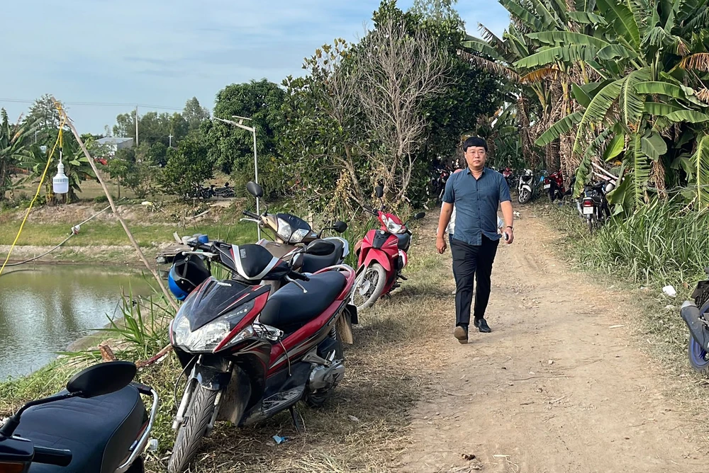 Dự kiến đêm nay sẽ hoàn tất giải cứu bé rơi vào ống trụ bê tông sâu 35 m ảnh 56