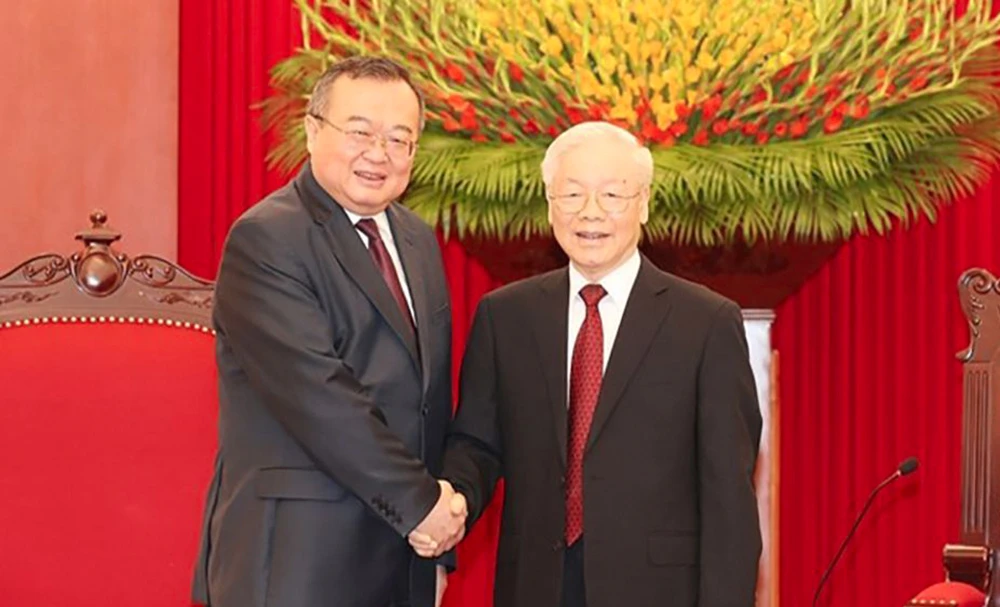 Tổng Bí thư Nguyễn Phú Trọng tiếp Trưởng Ban Liên lạc Đối ngoại Trung ương Đảng Cộng sản Trung Quốc Lưu Kiến Siêu. Ảnh: TTXVN