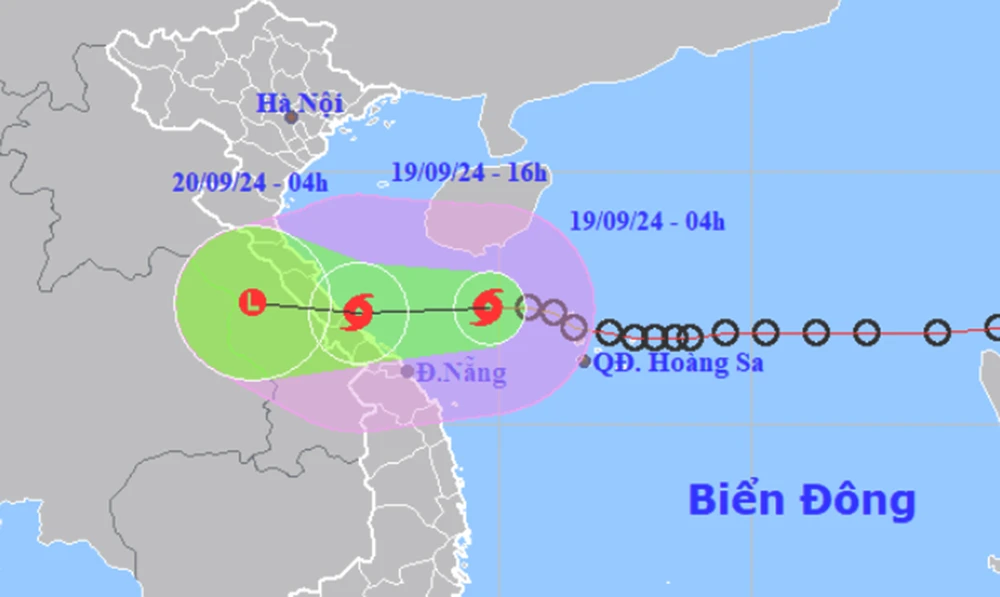 Bão số 4 giật cấp 10 đang cách Đà Nẵng 180 km