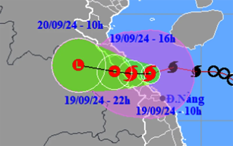 Bão số 4 đang trên vùng biển ven bờ từ Quảng Bình đến Thừa Thiên Huế
