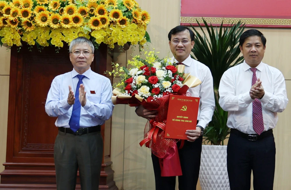 Ông Phan Văn Bình, Phó Trưởng Ban phụ trách Ban Tổ chức Tỉnh ủy được bổ nhiệm giữ chức Trưởng Ban Tổ chức Tỉnh ủy Quảng Nam.