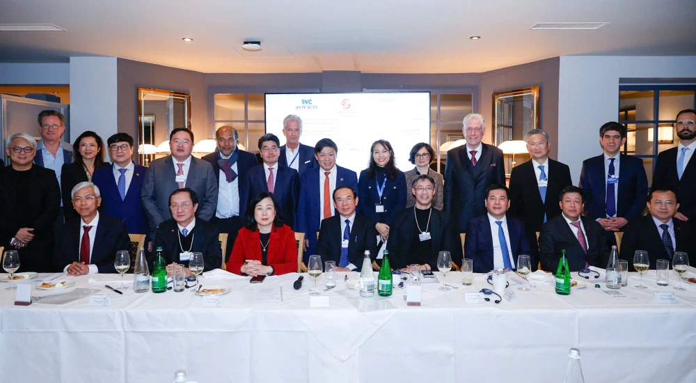 trung =tam-tai-chinh.jpg