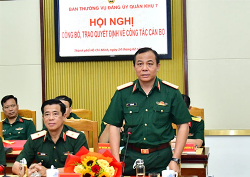 sua_thieu-tuong-vu-van-dien-tu-lenh-bo-tu-lenh-tphcm.png