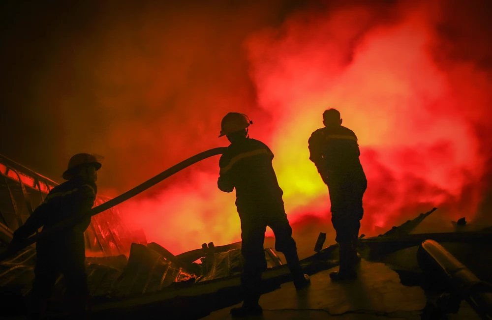 anh-giup-dan (1).jpg