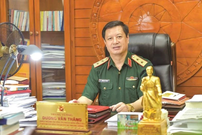 Trung tướng Dương Văn Thăng, Phó Chánh án TAND Tối cao, Chánh án Tòa án Quân sự Trung ương.