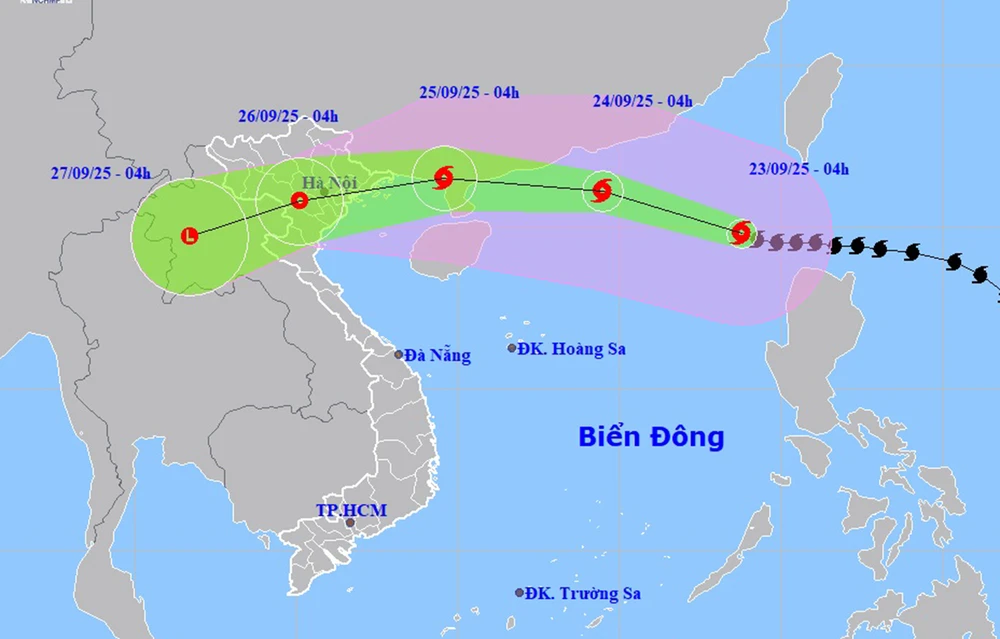 Siêu bão Ragasa vào Biển Đông thành cơn bão số 9