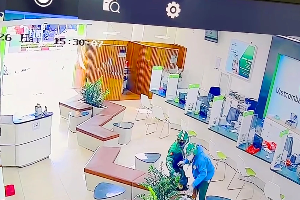 cuop-ngan-hang-gia-lai-4-2722-53.jpg