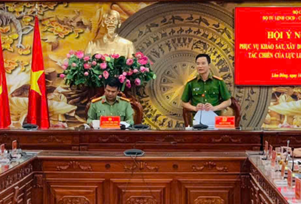 canh-sat-co-dong-tay-nguyen.jpg