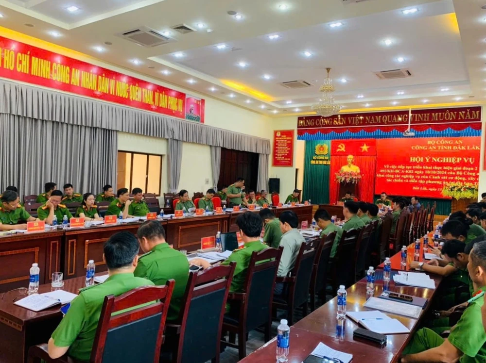 canh-sat-co-dong-tay-nguyen2.jpeg