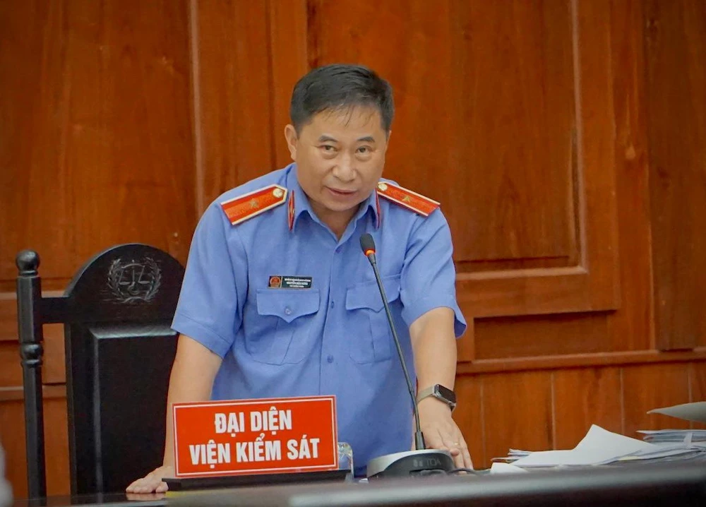 Đại diện VKS đề nghị tăng hình phạt đối với các bị cáo.Ảnh: NT