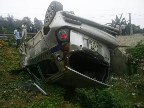 taxi-500-7636-1396414655-9227-1398837863