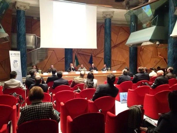 Học giả Mỹ, Ý lên án hành động của Trung Quốc tại biển Đông ảnh 2