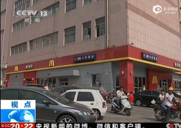 Một cô gái trẻ bị đánh đến chết trong cửa hiệu McDonald's ảnh 1