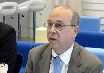 Trợ lý Ngoại trưởng Mỹ Đ.Rút-xen.Ảnh: Trường Sơn