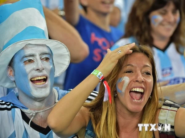 Cơn sốt World Cup làm gia tăng xu hướng ly dị ở UAE ảnh 1