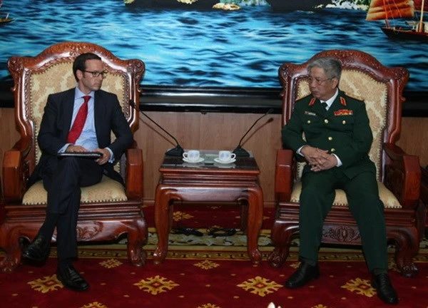 Việt Nam-Hoa Kỳ đẩy mạnh hợp tác về quốc phòng ảnh 1